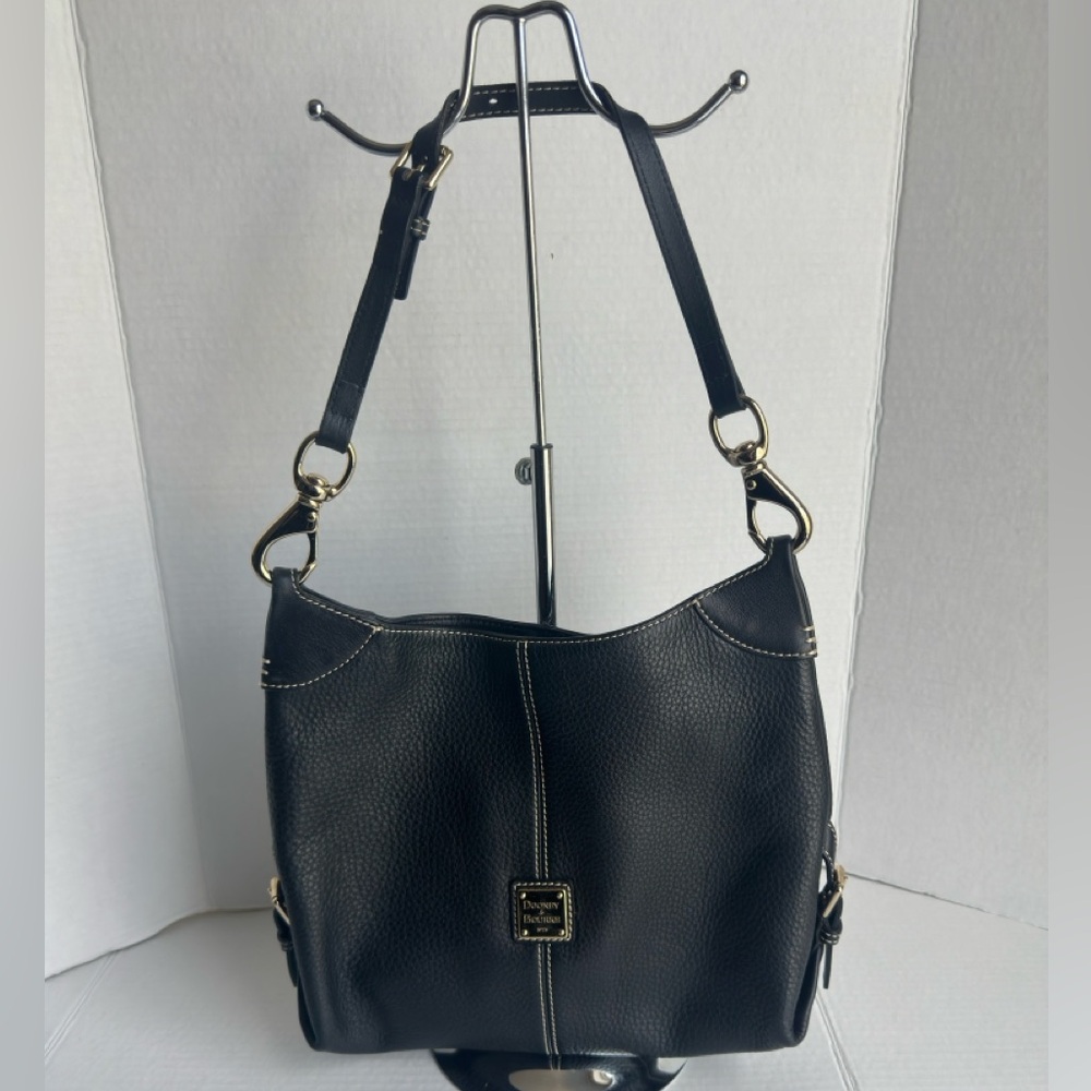 Dooney & Bourke || Black Shoulder Bag Purse gold Tone hardware pebbled